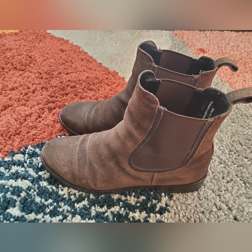 Thursday boots - dark brown suede size 8.5